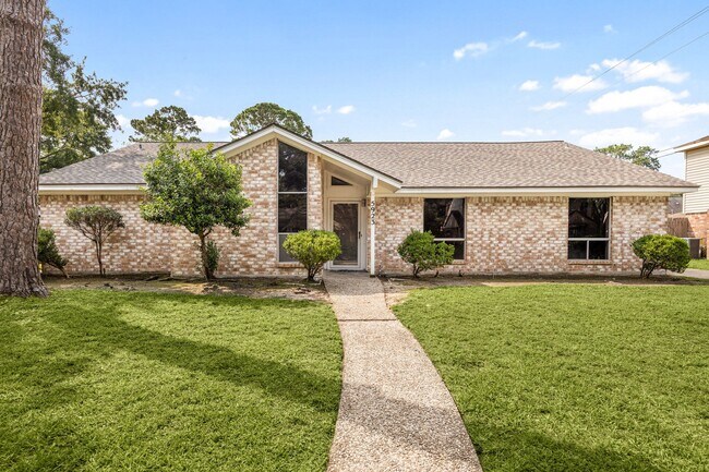 Foto del edificio - 5923 Pebble Springs Dr
