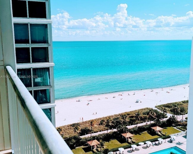 Foto del edificio - 2655 Collins Ave