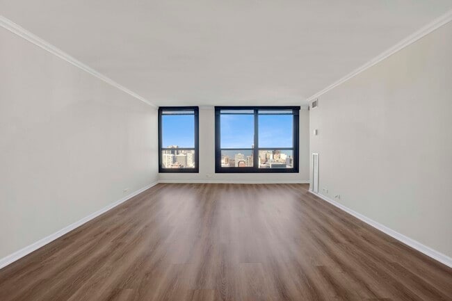 Building Photo - 1030 N State St