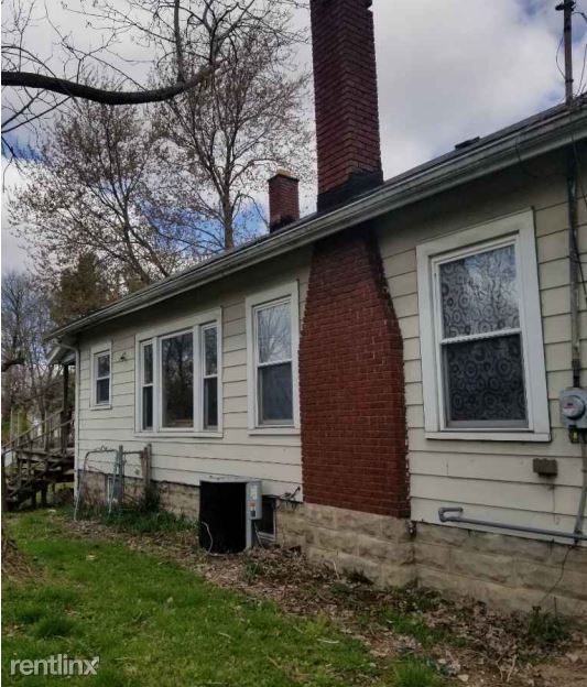 Building Photo - 525 Ballentine Ave