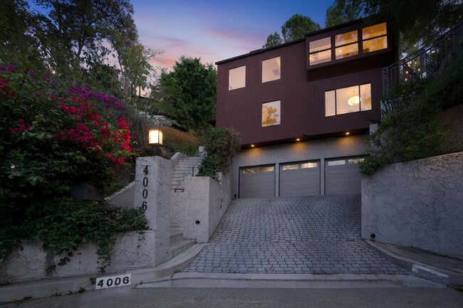 Building Photo - 4006 Milaca Pl