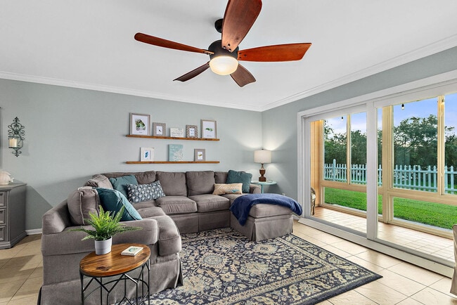 Building Photo - 11 Oceanside Dr