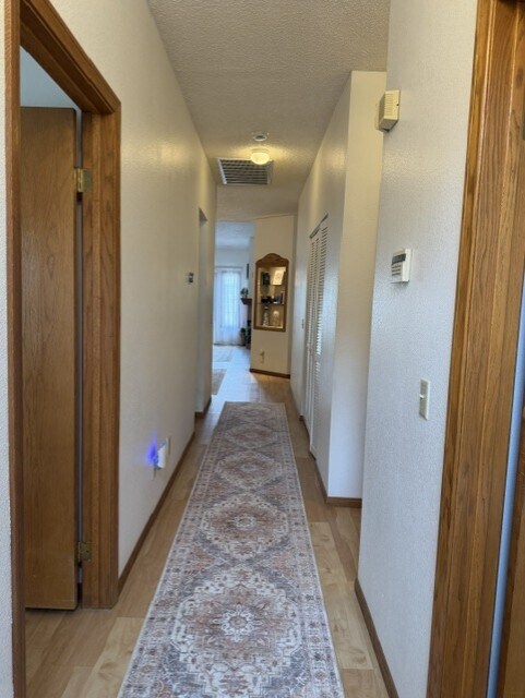 Foto del edificio - 7904 Shelter Island Way
