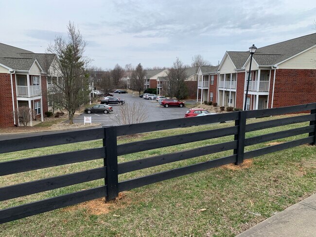 Foto del edificio - Waterford Place Apartments