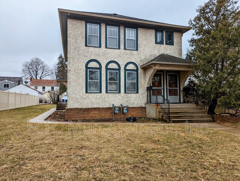 Primary Photo - 2104 Hartford Ave