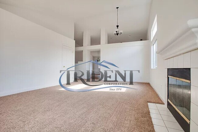 Building Photo - Beautiful home located in a culdesac