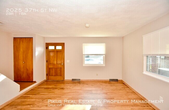 Building Photo - Welcome to 2025 37th St NW!