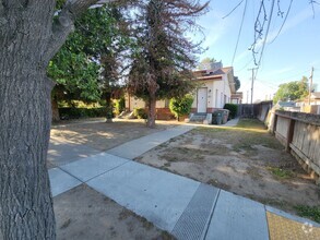 Building Photo - 2111 Palm St