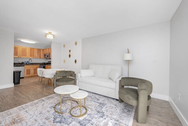 Building Photo - 4312 W Roland St