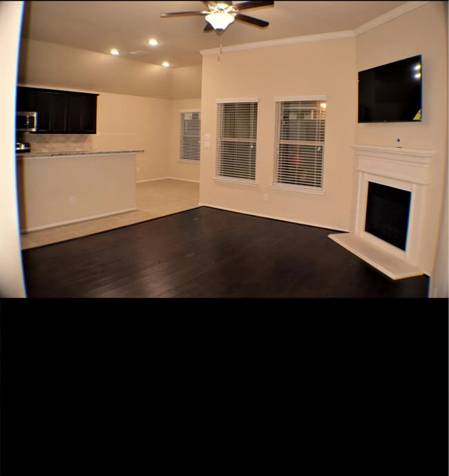 Building Photo - 701 Cheyenne Dr