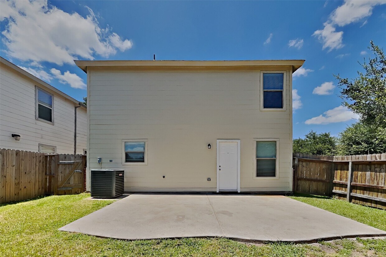 Foto del edificio - 7718 Balsam Crossing Ln