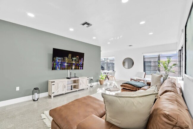 Foto del edificio - 6540 Park St