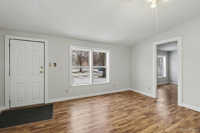 Foto del edificio - 1295 W Cook Rd