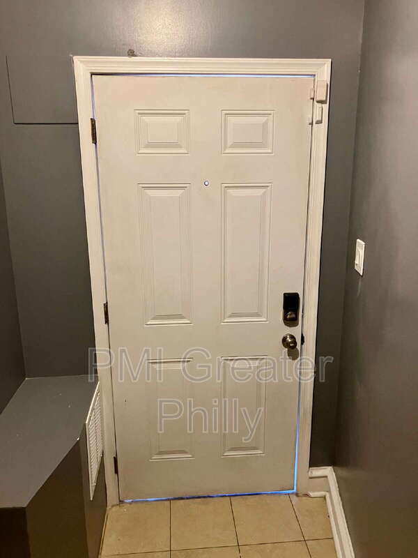 Building Photo - 1705 Bridge St