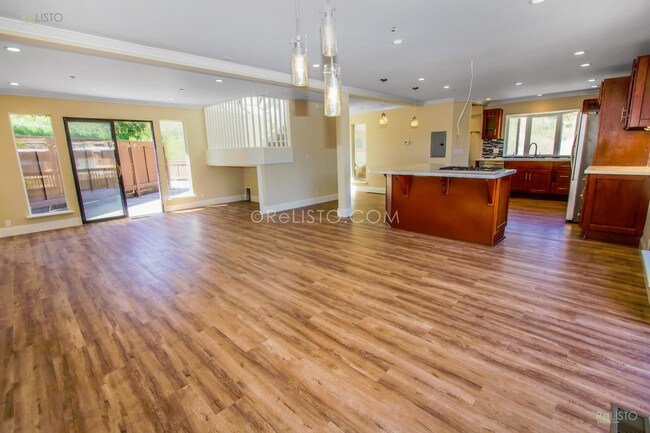 Foto del edificio - 7 Creekside Way