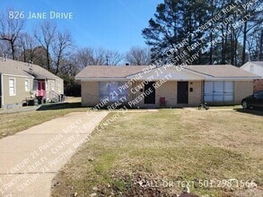 Building Photo - 824 Jane Dr