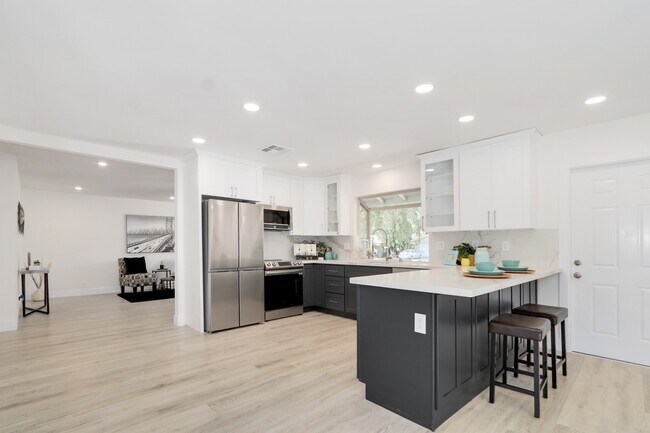 Cocina - 2706 Ganges Pl