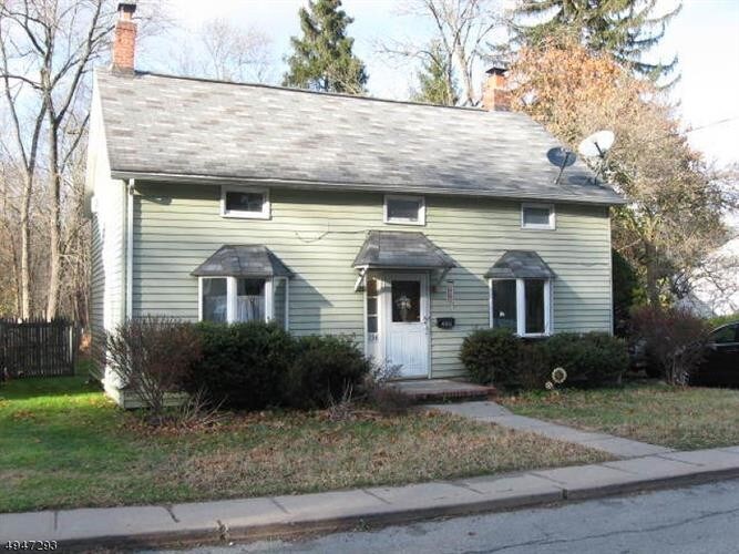 Primary Photo - 238 Main St