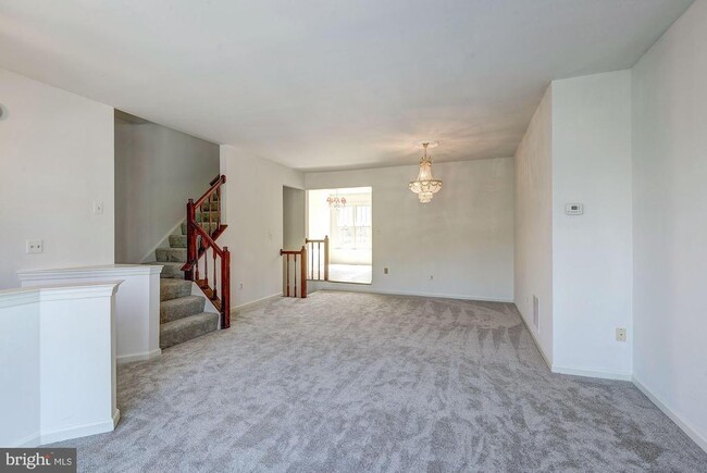 Building Photo - 46911 Rabbitrun Terrace