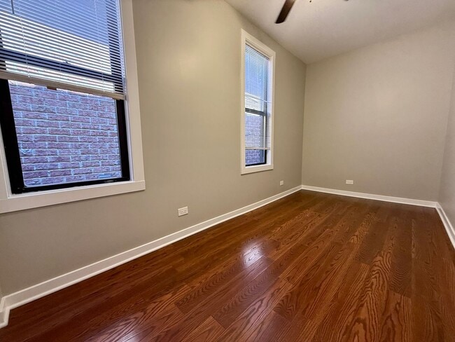 Building Photo - 3728 S Parnell Ave