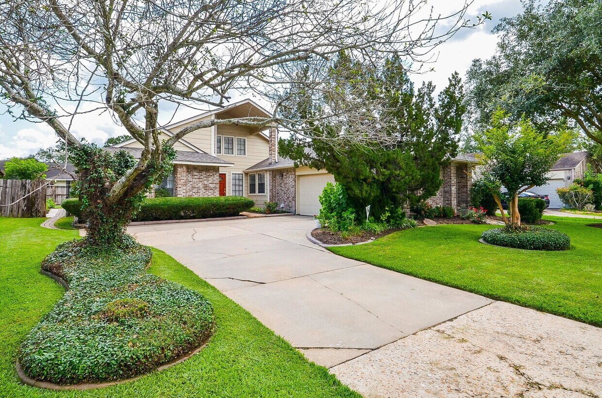 Echo Ridge, Sugar Land, TX 77478 - 3 BR 2 BA single-family home - Echo Ridge, Sugar Land, TX 77478 - 3 BR 2 BA single-family home