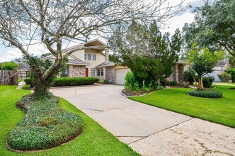 Building Photo - 2113 Echo Ridge