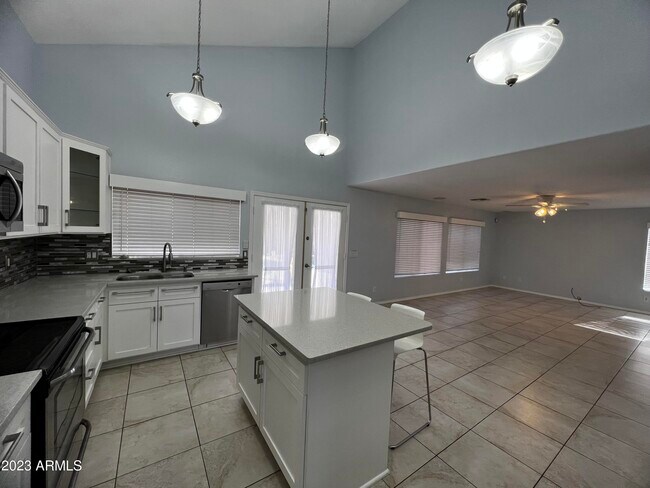 Building Photo - 20619 N 71st Dr