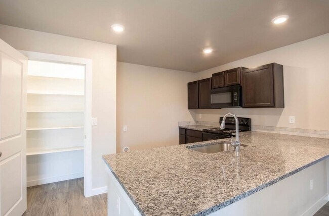 Building Photo - Bell Farms - 2414