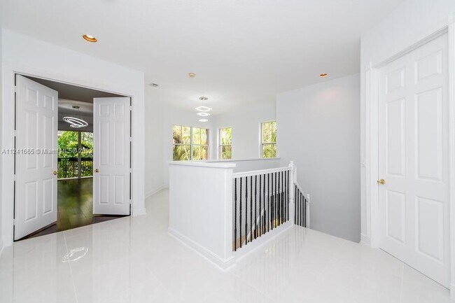 Building Photo - 1593 Breakwater Terrace