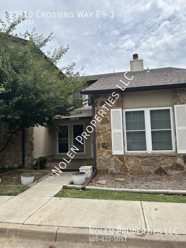 Primary Photo - 13910 Crossing Way E