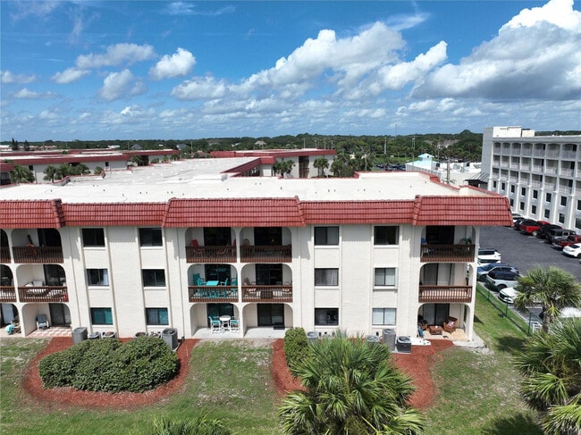 Building Photo - 880 Jimmy Buffett Mem Hwy