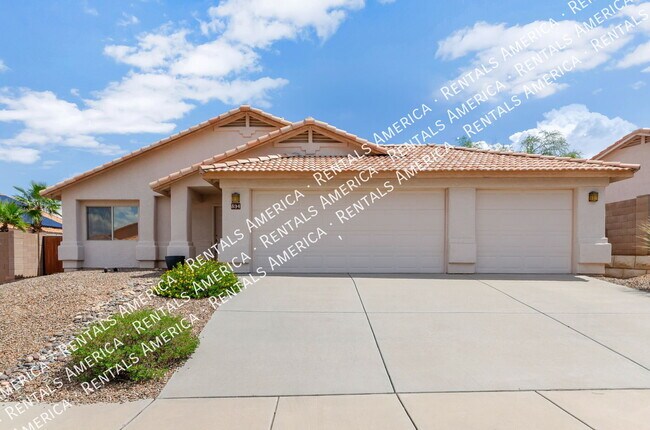 Building Photo - 894 N Sugar Maple Pl