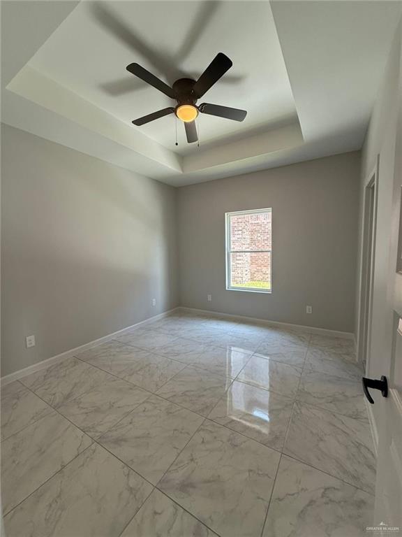 Foto del edificio - 9 E 8th St