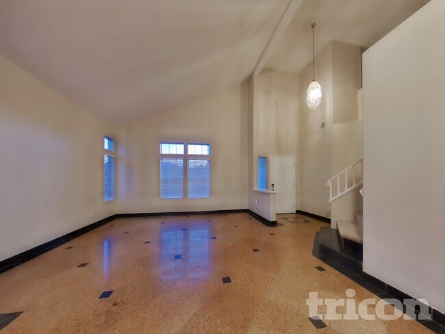 Foto del edificio - 863 Pike Dr