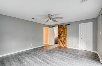 Building Photo - 2554 River Ridge