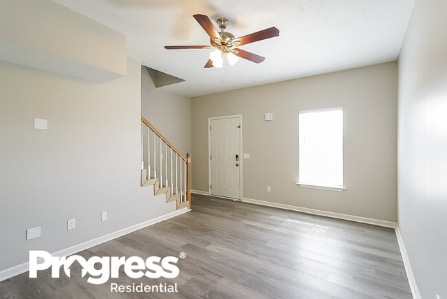 Building Photo - 2701 Pepperdine Dr