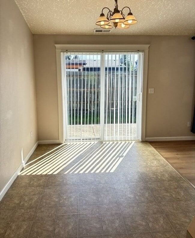 Foto del edificio - 3Bd/2Ba Single Story Home - Available to View!