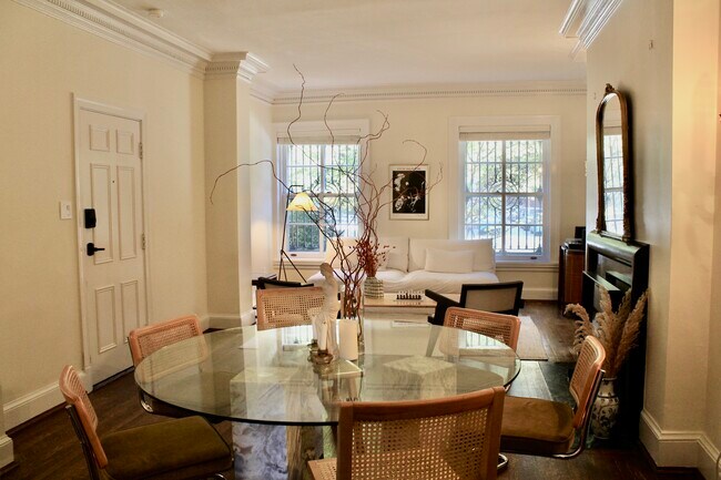 Foto del edificio - 1728 New Hampshire Ave NW