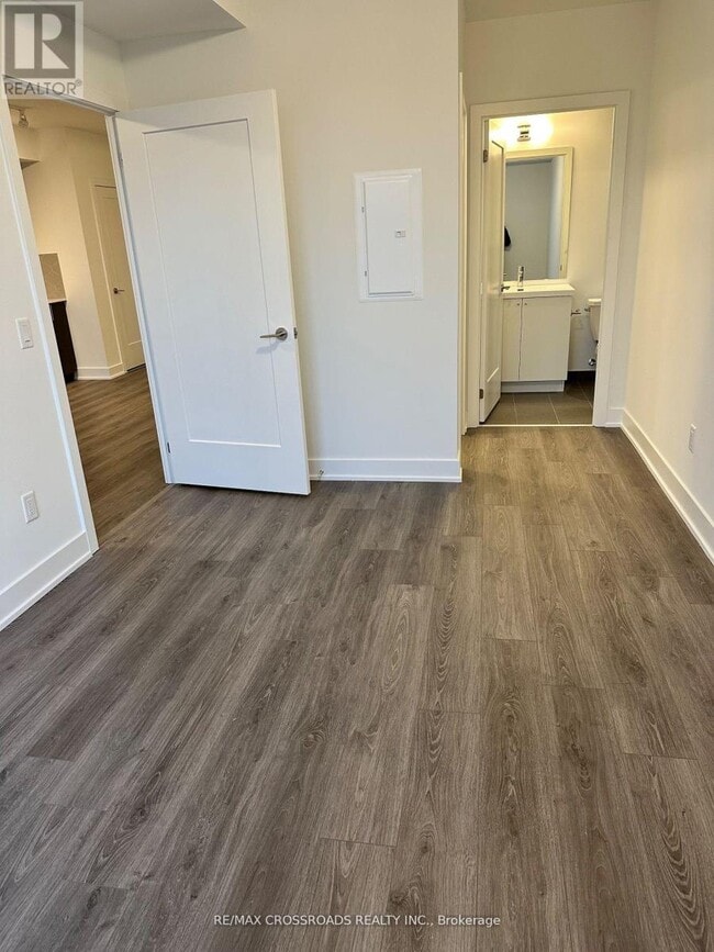 Photo du bâtiment - 2545 Simcoe St N