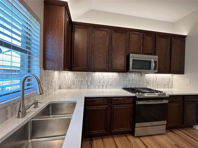 Building Photo - 12413 Dogwood Springs Dr