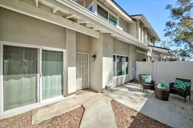 Foto del edificio - 2422 Coventry Cir