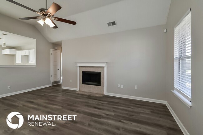 Foto del edificio - 4539 Longtree Ave