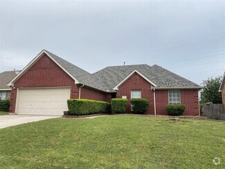 Building Photo - 2324 Treyburn Ct