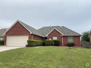 Building Photo - 2324 Treyburn Ct