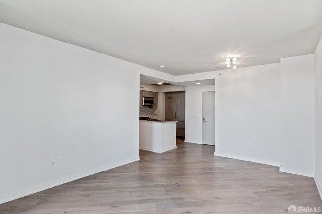 Building Photo - 401 Harrison St