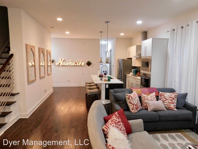 Building Photo - 4 br, 3.5 bath House - 1015 11th Ave S