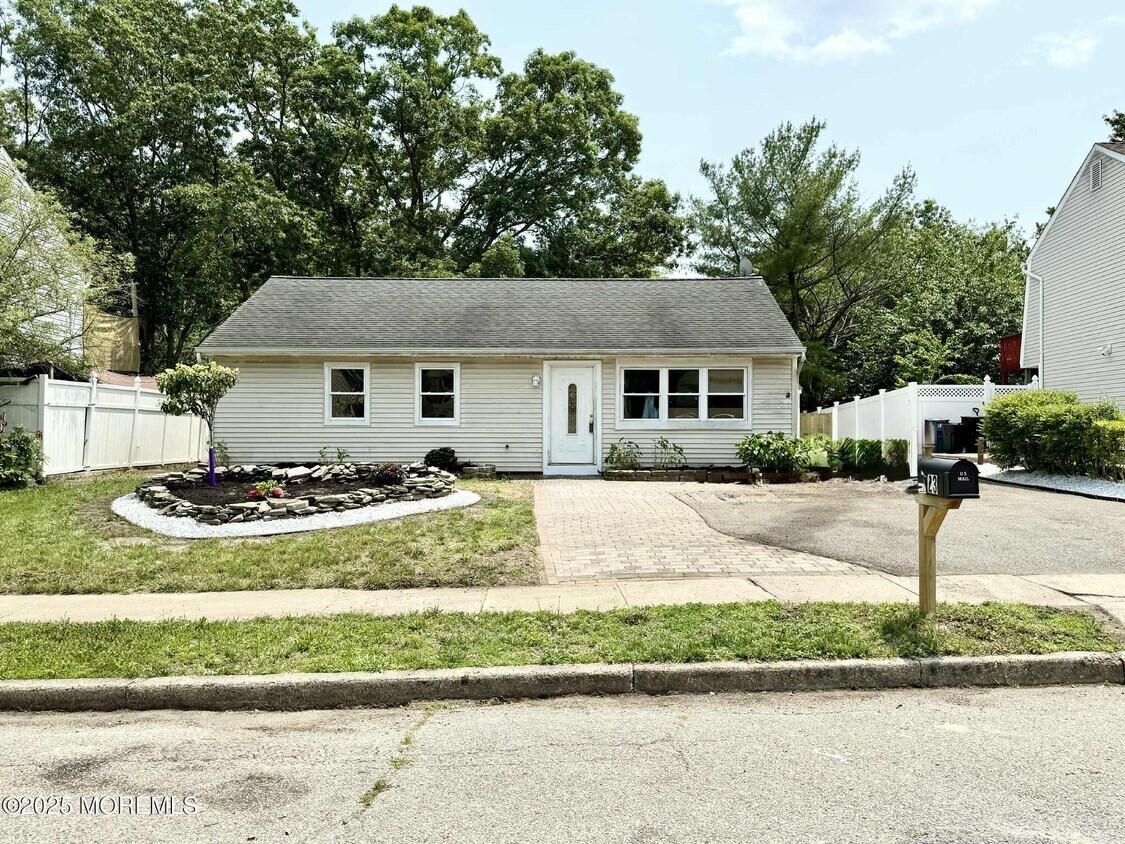 Foto principal - 23 Longboat Ave