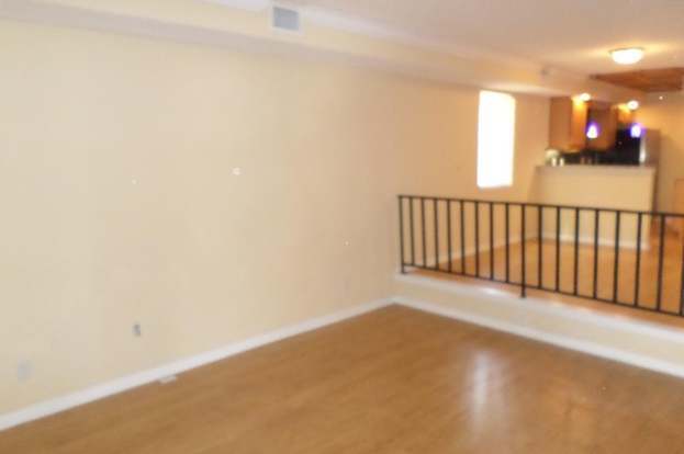 Foto del edificio - 5375 Ortega Farms Blvd