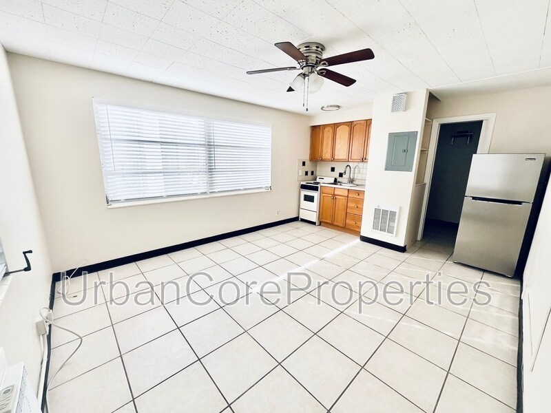 Foto del edificio - 105 7th Ave N