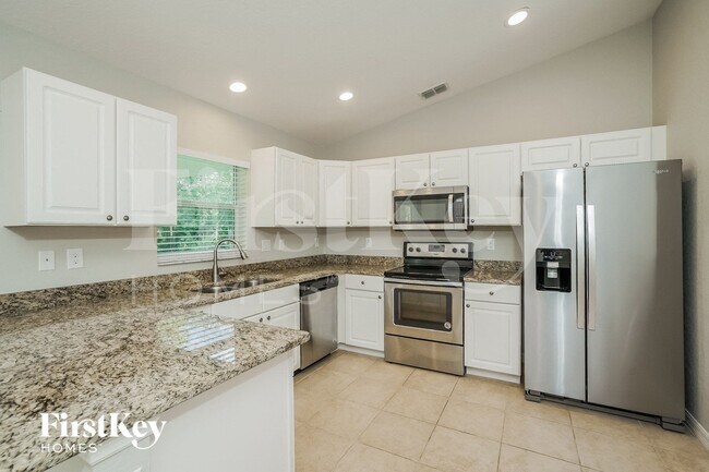 Foto del edificio - 3595 Gillot Blvd